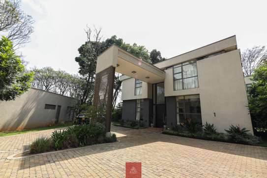 5 Bed Villa with En Suite at Miotoni image 15