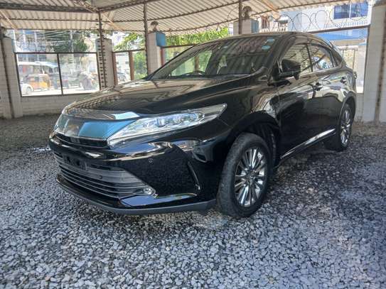 Toyota Harrier 2019 black sunroof image 1