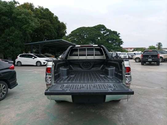 HILUX PICK UP (MKOPO/HIRE PURCHASE ACCEPTED) image 5