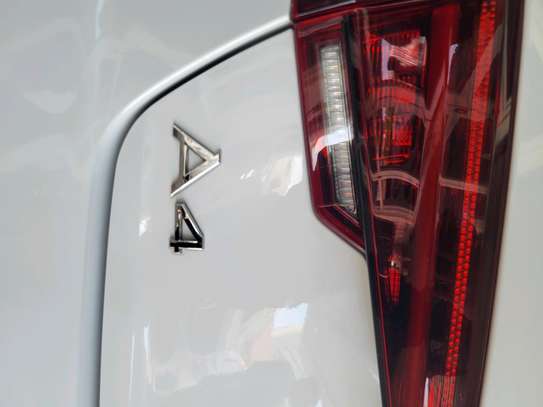 Audi A4 Sline Sunroof image 2