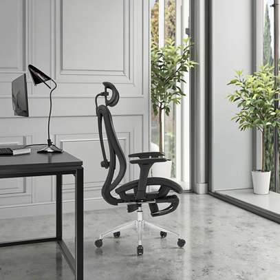 AirForm High-Back Ergonomic Mesh Chair image 2