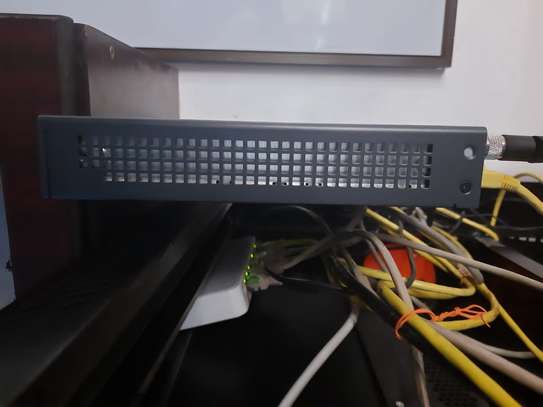 Cisco Router 881 (MPC8300) image 3