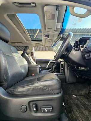 Toyota land cruiser Prado TX 2018 image 5