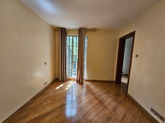 3 Bed House with En Suite in Rosslyn image 5