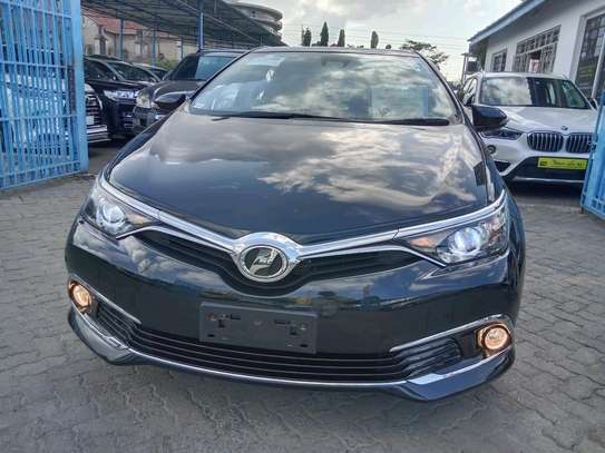 Toyota Auris black 2016 2wd image 1