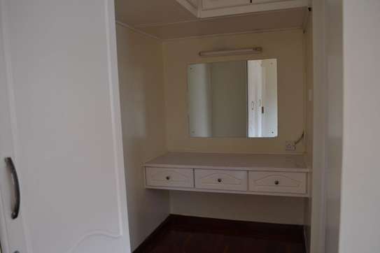 3 Bed Apartment with En Suite in Kileleshwa image 7