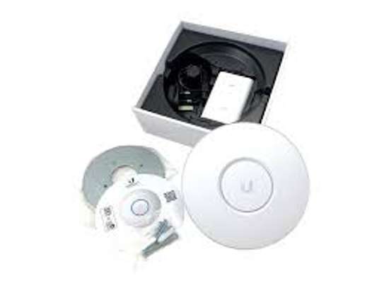 UBIQUITI-UNIFI ACCESS POINT-  NANO HD image 1