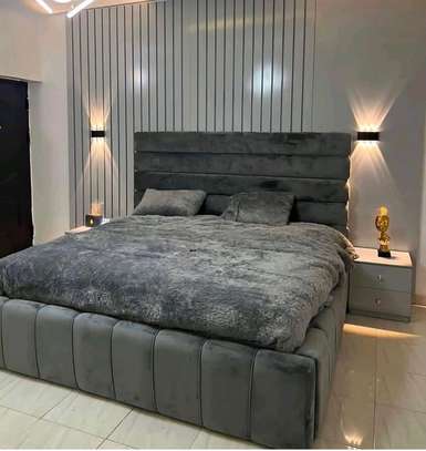 Customized tufted beds image 1