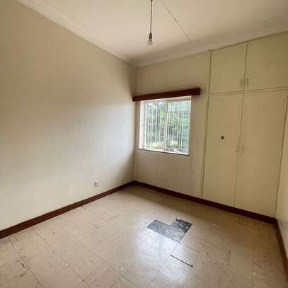 4 Bed Townhouse with En Suite in Kilimani image 8