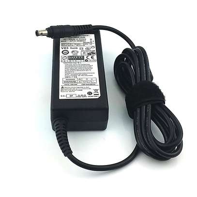 Samsung Laptop Adapter 60W AC Adapter Charger 19V 3.16A image 1