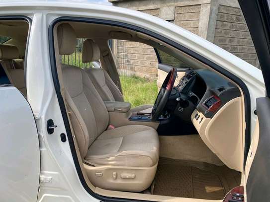 TOYOTA CROWN ROYALSALOON image 7