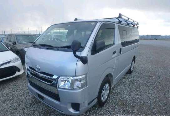 TOYOTA HIACE AUTO DIESEL NEW IMPORT. image 7