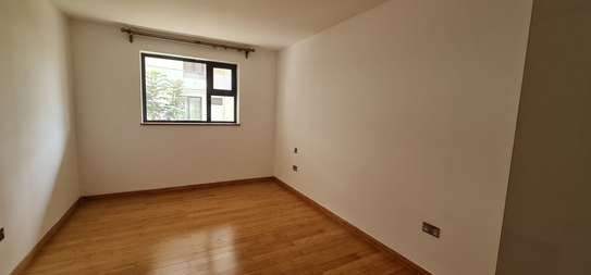 2 Bed Apartment with En Suite in Thika Road image 9