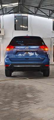 Nissan X-Trail Blue Hybrid 2018 image 13