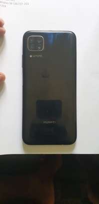 Huawei P40 Lite image 2
