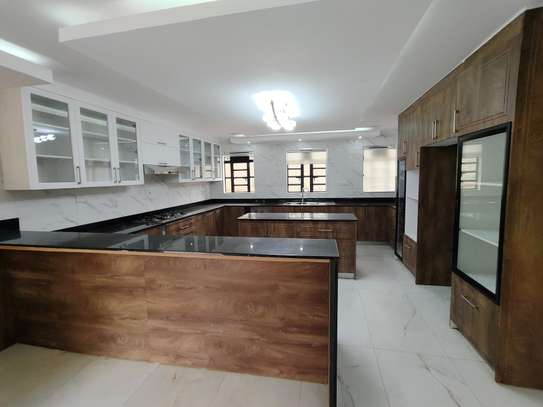 7 Bed Villa with En Suite in Kitisuru image 18