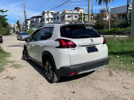Peugeot 2008 white on sale image 4
