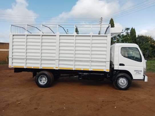 FUSO CANTER image 4