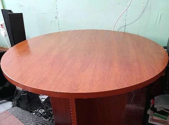 Round table for home or office use image 4