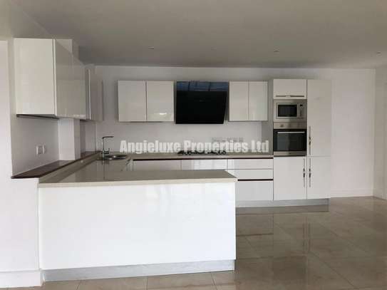2 Bed Apartment with En Suite at Raphta Road image 19