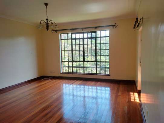 5 Bed Townhouse with Gym in Kitisuru image 17