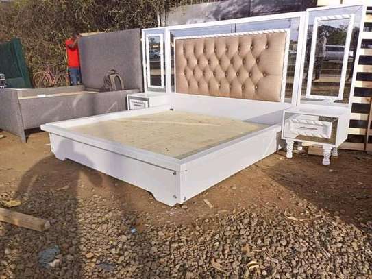 Beds and dressing mirror image 3