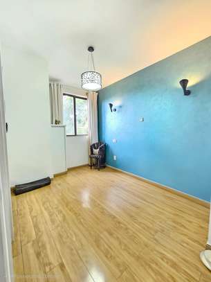 Serviced 1 Bed Apartment with En Suite in Kilimani image 3