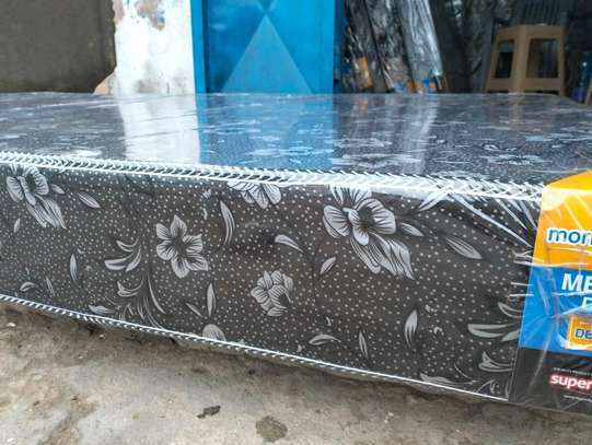 Starting life! buy this 4*6 mattress we will deliver image 1