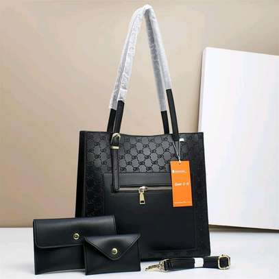 LARGE TOTE WOMEN'S HANDBAGS image 3