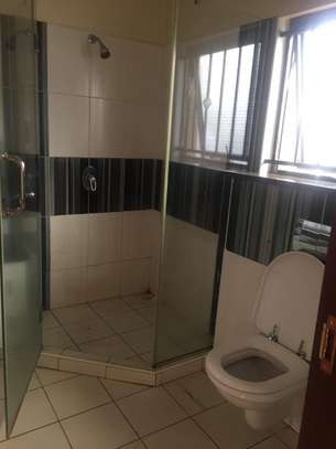 4 Bed Apartment with En Suite in Brookside image 18