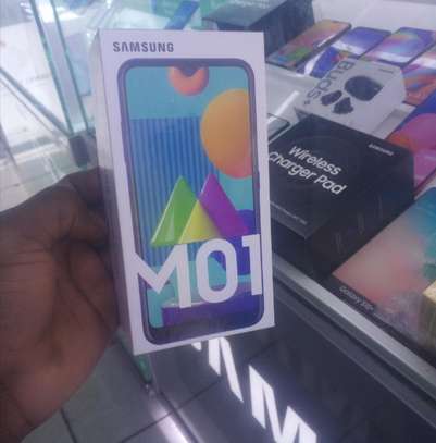 Samsung Galaxy M01 "5.7" image 1