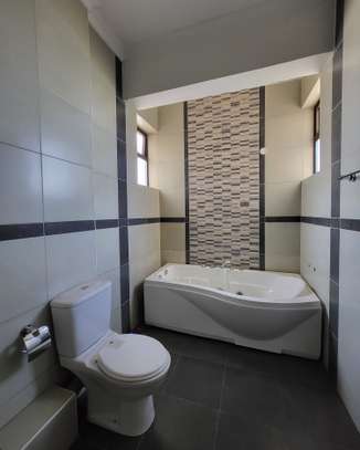 3 Bed Apartment with En Suite in South C image 20