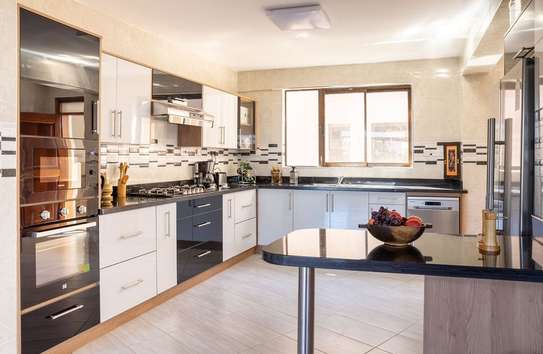 5 Bed Apartment with En Suite in Westlands Area image 18