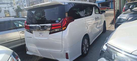 Toyota Alphard white 2018 2WD image 12
