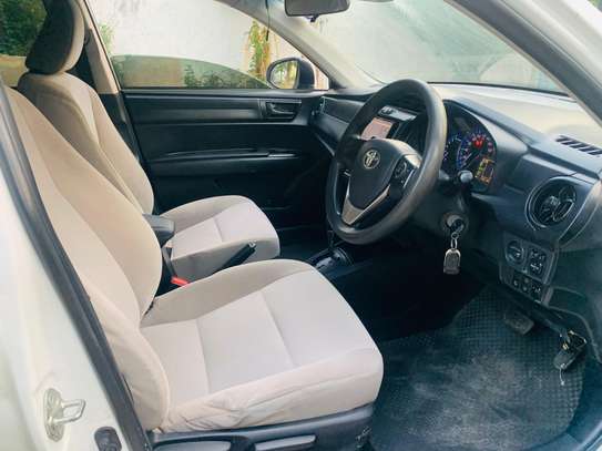 Toyota Axio KDL image 7