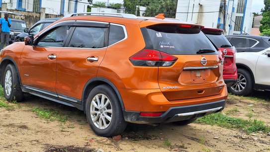 Nissan extrail image 3