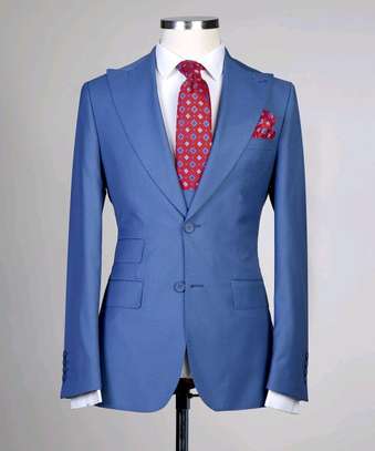 Suiton Made-to-measure Three Piece Suits image 2