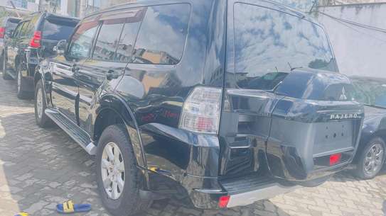 Mitsubish pajero 2018model image 2
