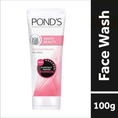 Pond's White Beauty Spot Less Fairness Face Wash image 1