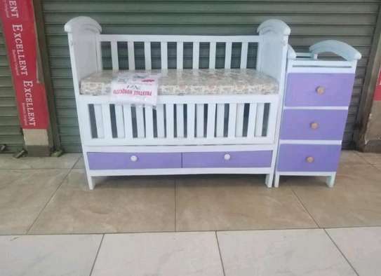Baby cot With chest drawers image 1