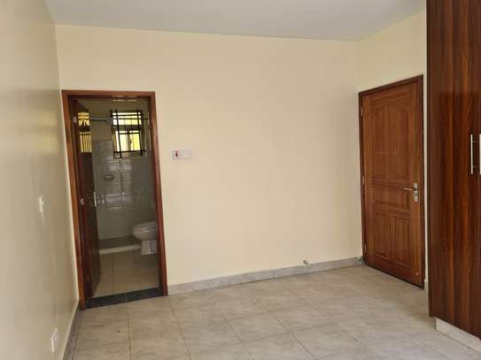 3 bedroom apartment for rent in Athi River image 14
