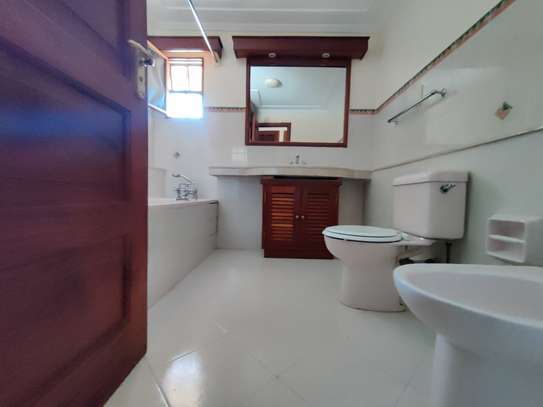 4 Bed House with En Suite at Shanzu Rd Spring Valley image 5