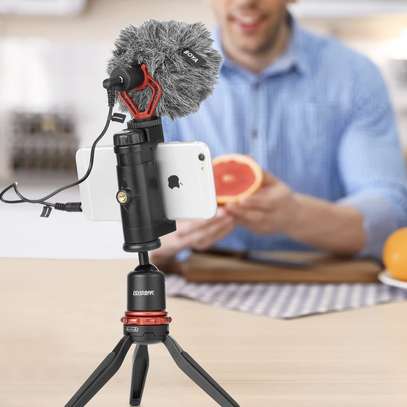 boya mm1 microphone for videography image 1