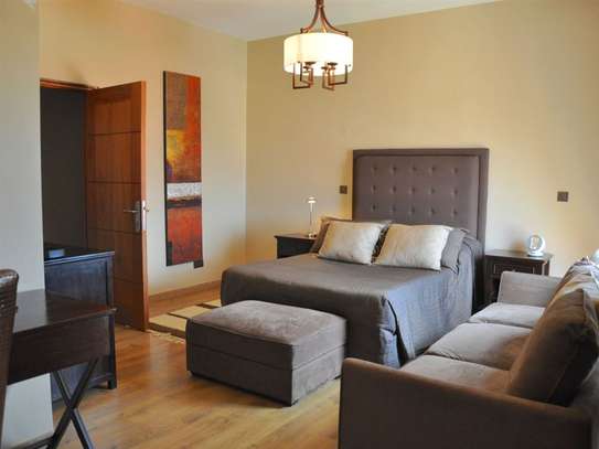 Serviced 3 Bed Apartment with En Suite in Lavington image 1