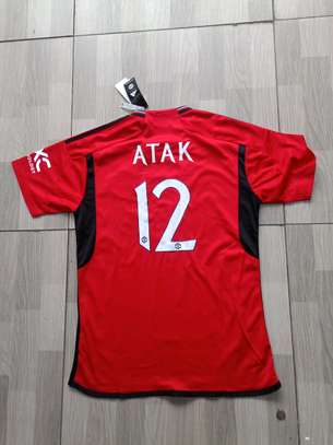 Manchester united jersey 23/24 image 3