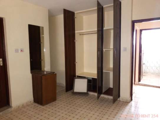TWO BEDROOM MASTER ENSUITE FOR 21K KINOO NEAR UNDERPASS image 6