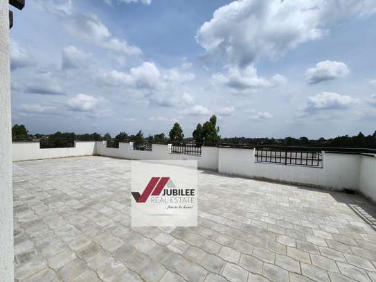 6 Bed House with En Suite in Runda image 17