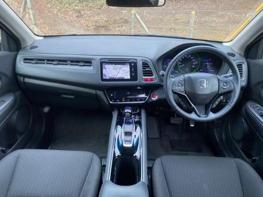 HONDA VEZEL HYBRID X image 4