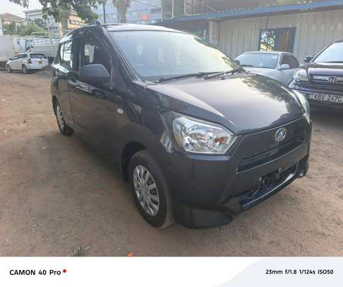 Daihatsu mira image 1