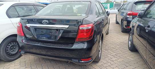 Toyota corolla Axio Black 2018 2WD image 8